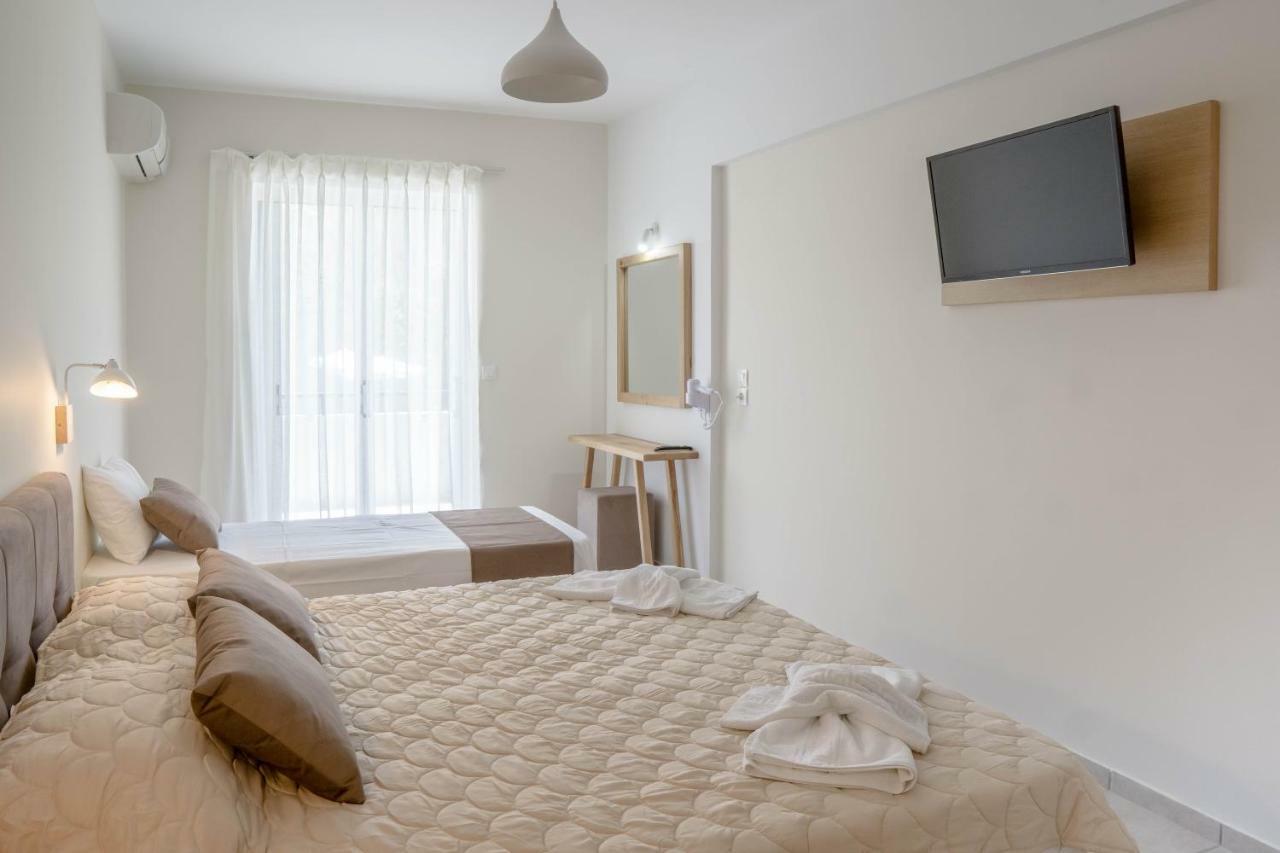 Pinelopi Hotel Platanes  Buitenkant foto