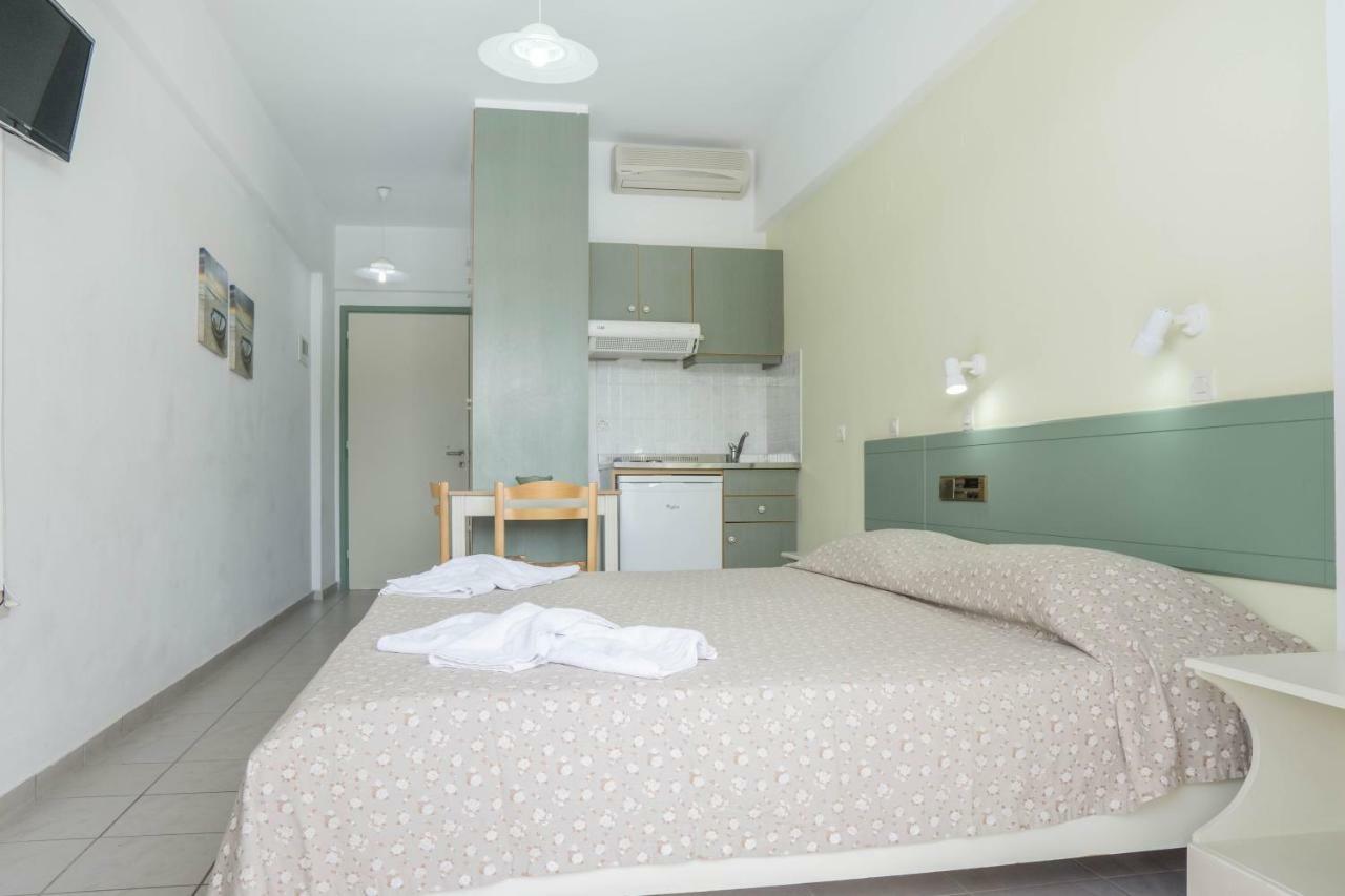 Pinelopi Hotel Platanes  Buitenkant foto